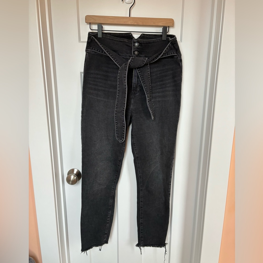 Abercrombie & Fitch Ultra High Rise Super Skinny Jean